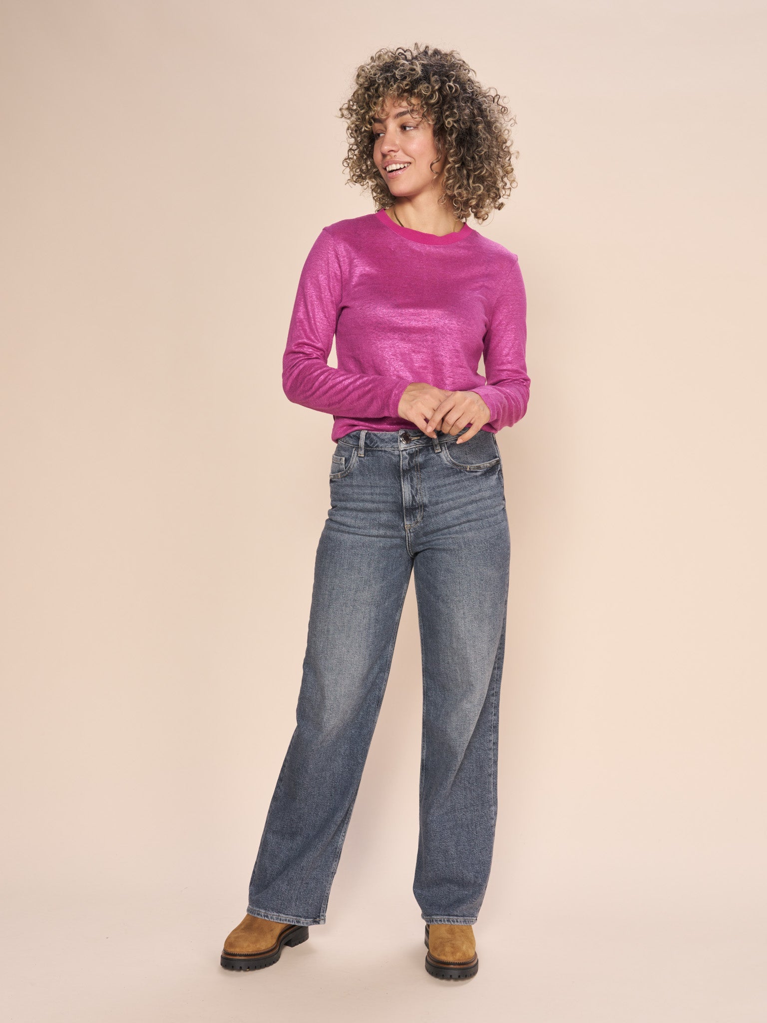 Modelshot / Blue / Detail